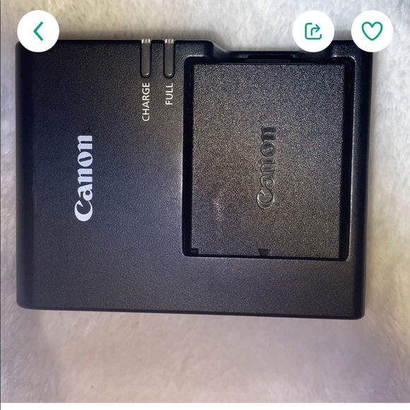 Canon rebel t6. fairly new condition, used it for a few shoots. No lens included - Picture 4 of 4